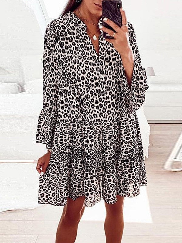 Vestido estampado con mangas largas y escote holgado en V