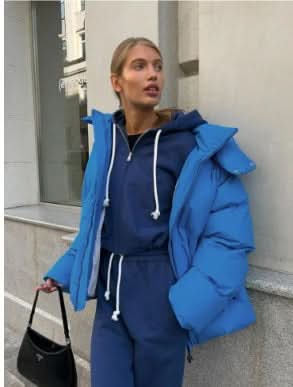 Chaqueta corta de moda con capucha para mujer