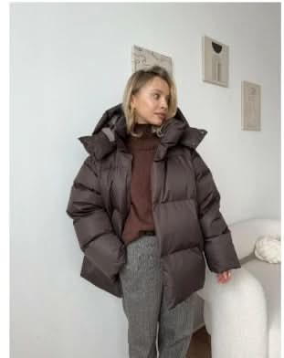 Chaqueta corta de moda con capucha para mujer