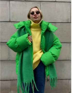 Chaqueta corta de moda con capucha para mujer