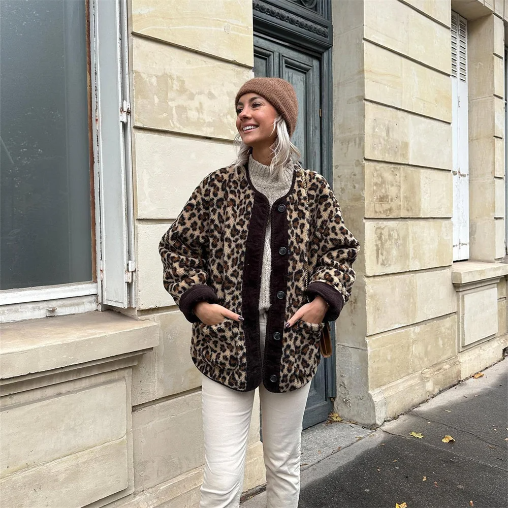 Chaqueta con estampado de leopardo para mujer