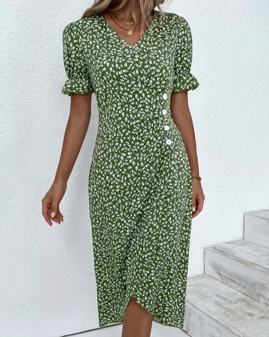 Vestido con mangas cortas y estampado floral
