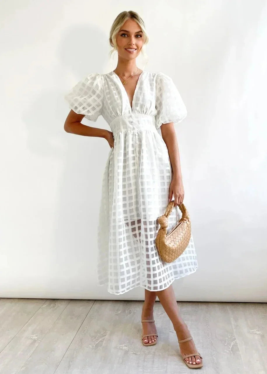 Vestido a cuadros con mangas fruncidas