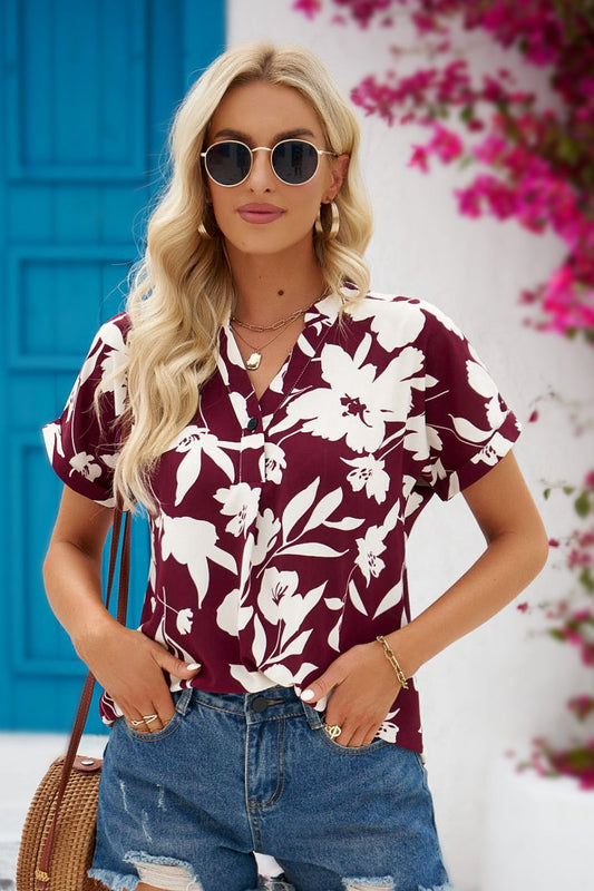 Daris | Blusa floral con cuello de muesca