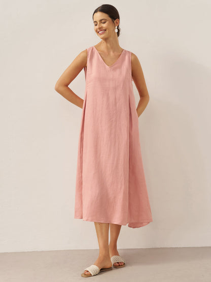 Vestido largo sin mangas con un modelo ancho para estilo veraniego