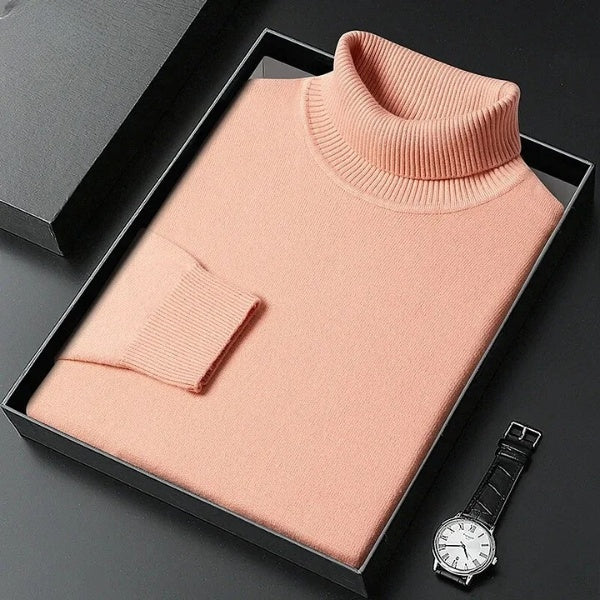 Moderno jersey de cuello alto entallado para el frío