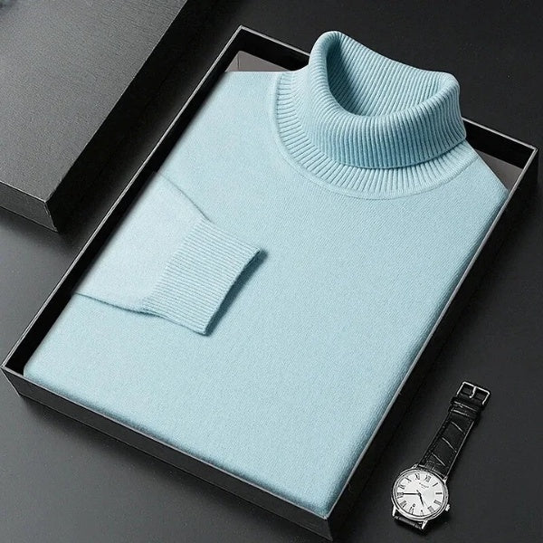 Moderno jersey de cuello alto entallado para el frío