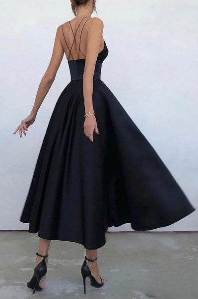 Maxi vestido con cuello en V y volantes