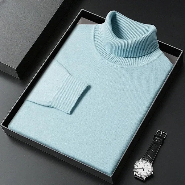 Moderno jersey de cuello alto entallado para el frío