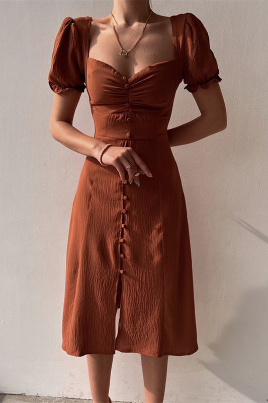 Vestido corto con cuello en V, mangas abullonadas y cierre de botones