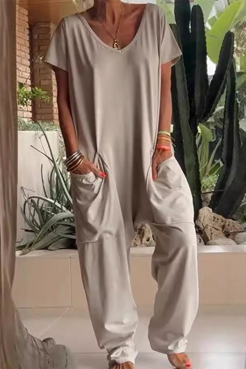 Casual everyday solid color loose-fit jumpsuits with pockets and neckline (8 colores)