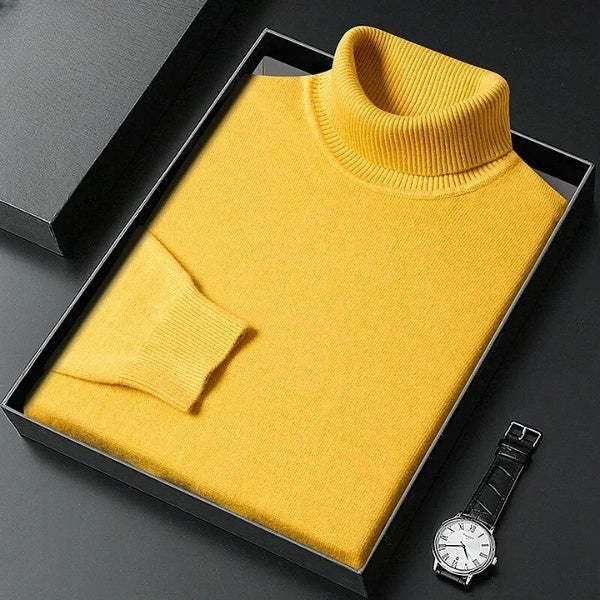 Moderno jersey de cuello alto entallado para el frío
