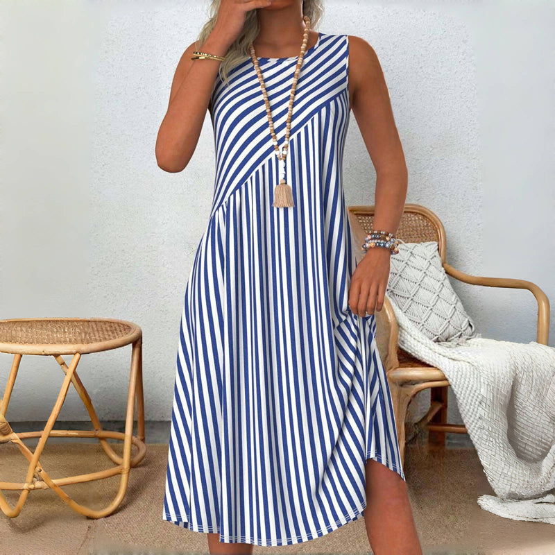 Vestido de verano a rayas sin mangas
