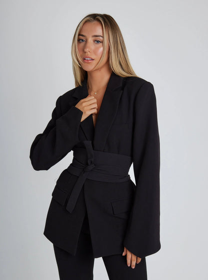 Blazer de mujer con cinturón