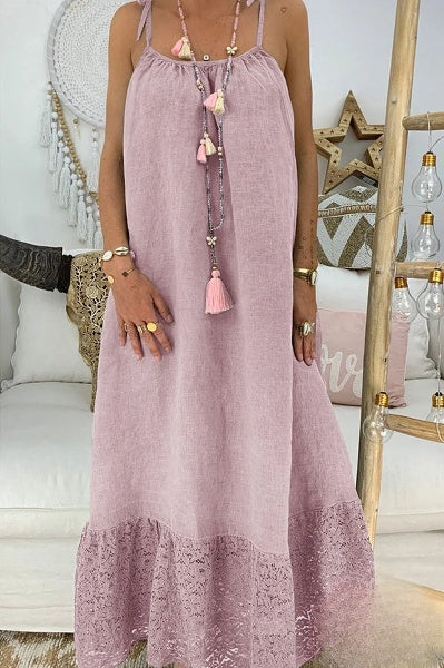 Elegante vestido camisero con botones e inserciones de encaje