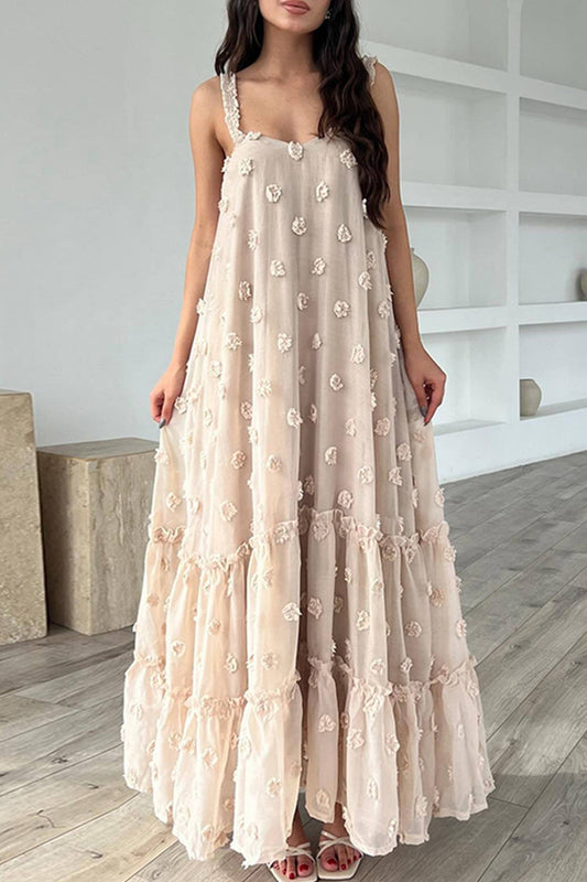Vestido floral con múltiples capas y dobladillo ancho
