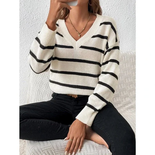 Elegante jersey de rayas con cuello en V