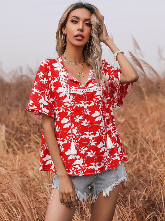 Camiseta estampada con cuello en V