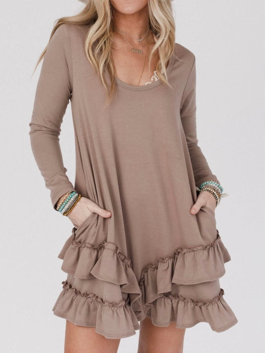 El vestido con dobladillo fruncido