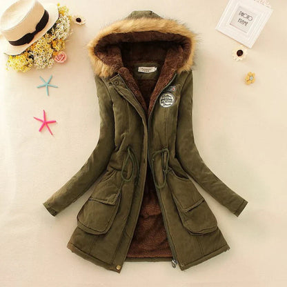 Hilde | cálida chaqueta de invierno forrada con capucha para mujer