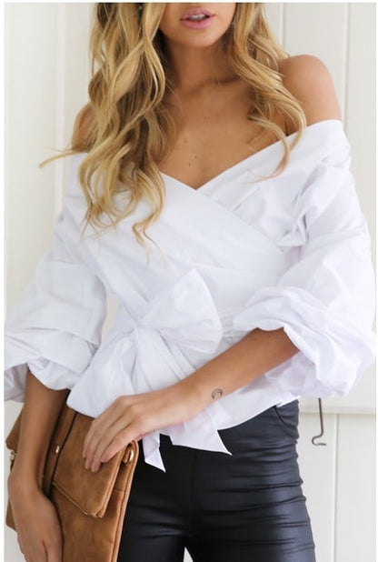 Noelle - Blusa corta de encaje con doble botonadura
