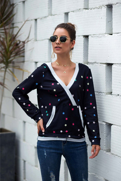 Sudadera de mujer con capucha y estampado de estrellas