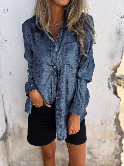 Blusa metálica de mujer con cuello