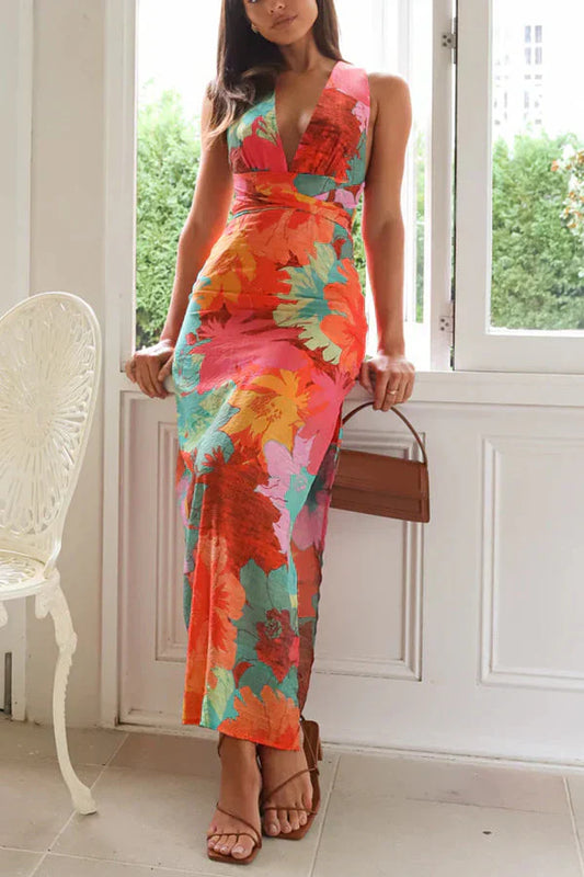 Vestido maxi estampado con escote en V y cintura alta
