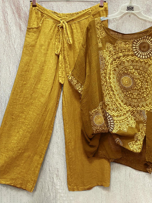 Conjunto de dos piezas con estampado bohemio gratis