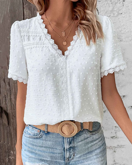 Patricia | Elegante Blusa de Encaje con Cuello en V para Mujer