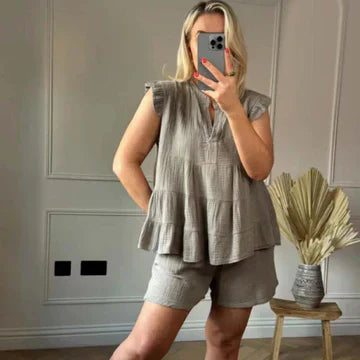 shorts-and-top-with-fringe