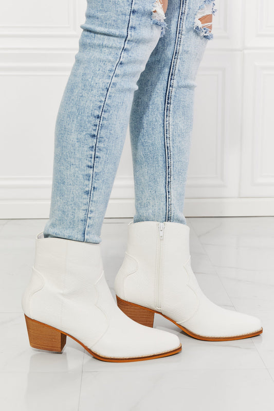 Botas Western de piel sintética Classic White - modelo Jazzy