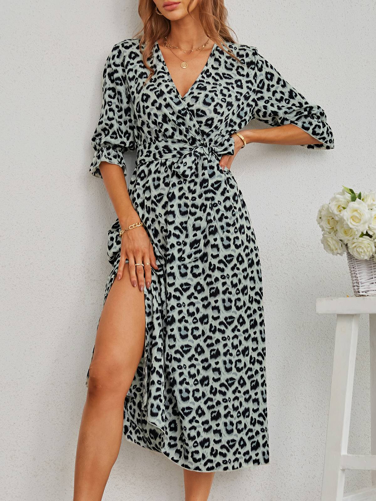 Vestido estampado leopardo con Split