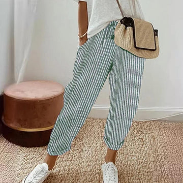 Pantalones casuales con rayas verticales