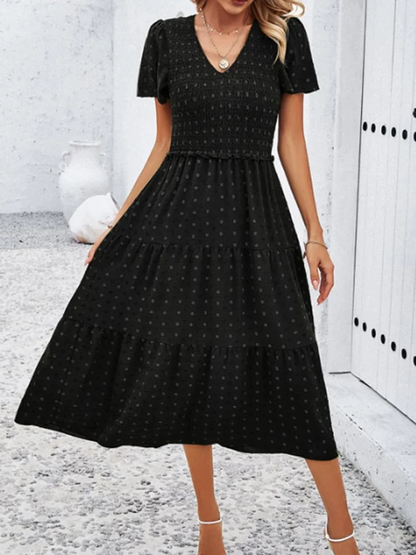 Vestido de manga corta y escote en V