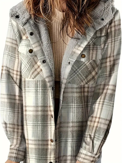 Chaqueta cálida con capucha y cremallera