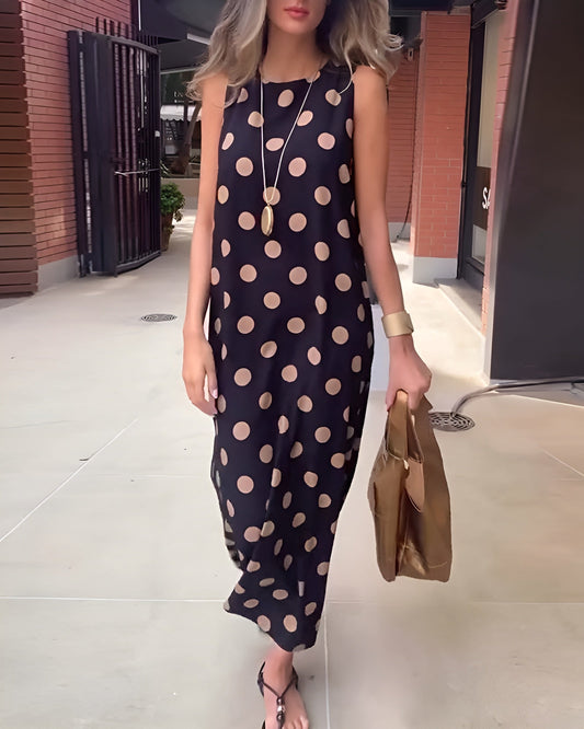 Vestido maxi con abertura y lunares