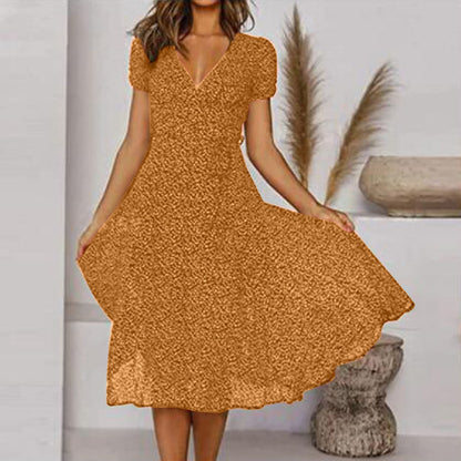 Aireado vestido de verano en línea A con escote en V