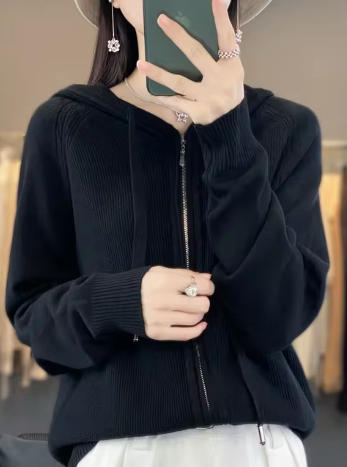 | Chaqueta de punto con capucha