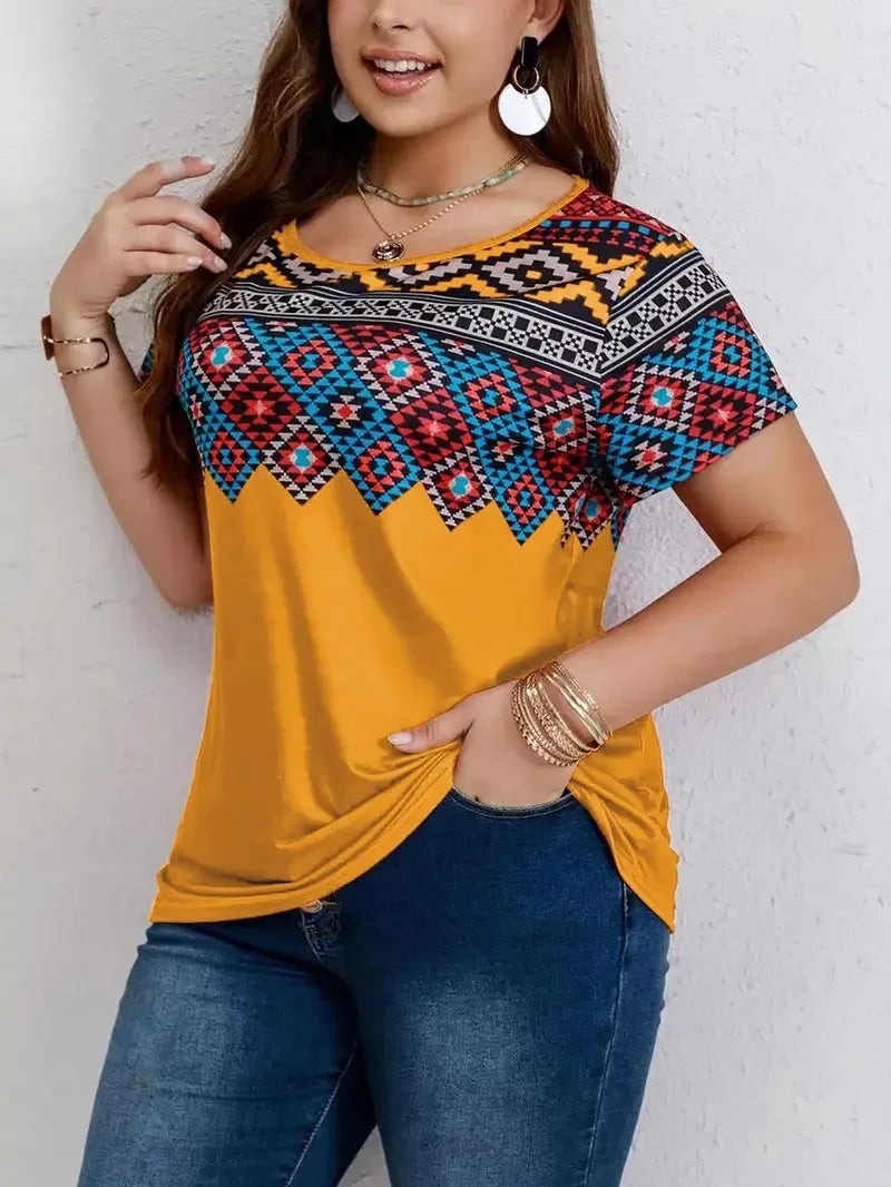 Camiseta Vardi Dante™ Luna Plus-Size | Casual & Cheerful