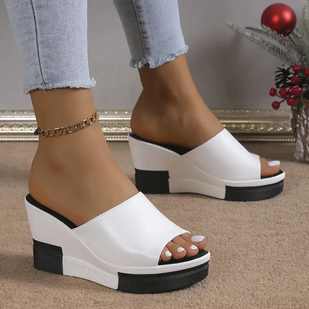 Sandalias de cuña Camila