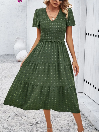 Vestido de manga corta y escote en V