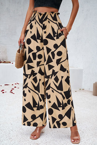 Pantalón ancho estampado con bata y bolsillos