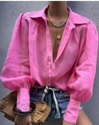 Blusa laónica con escote profundo: la combinación perfecta de comodidad y estilo