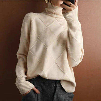 Un acogedor jersey de cuello alto para los días fríos