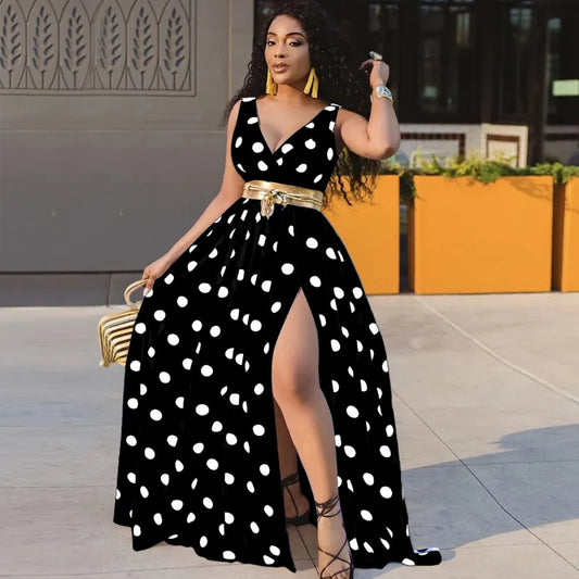 Vestido con escote profundo y espalda abierta con lunares dorados