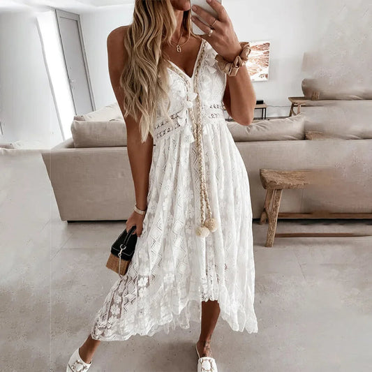 Vestido boho de encaje con borlas