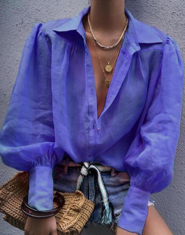Blusa laónica con escote profundo: la combinación perfecta de comodidad y estilo