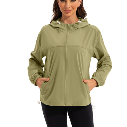 Lotte | Chaqueta deportiva ligera con capucha repelente al agua
