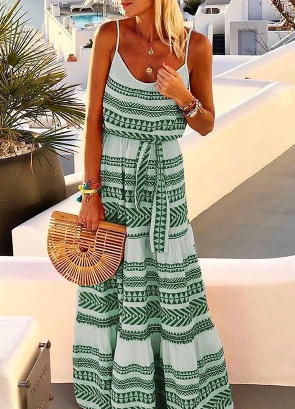 Vestido sin tirantes con estampado geométrico bohemio y cuello en V